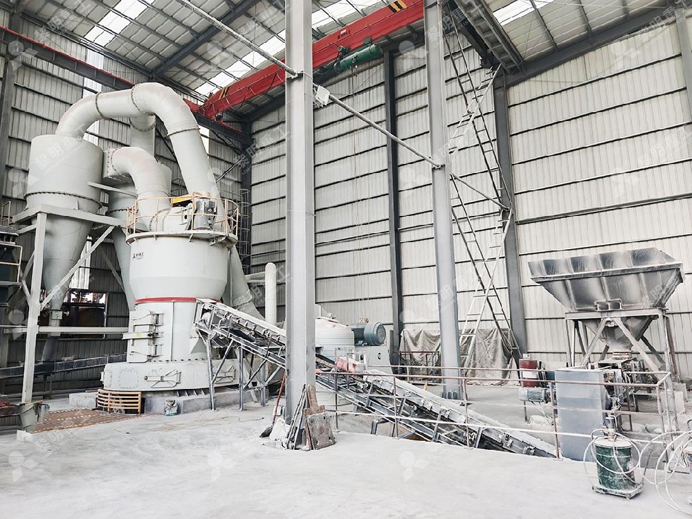 การแปรรูปเบนโทไนท์สำหรับงานซีลบ่อกักเก็บในจังหวัดอุดรธานีด้วยเครื่องบดแร่ประสิทธิภาพสูง